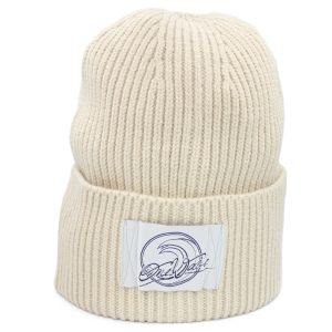 One Wave Beanie - Big Beach Beige, Oversized Cuffed Beanie aus 50% recycelten Polyester.