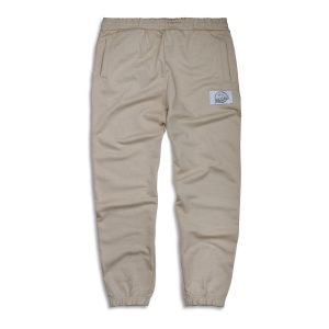 One Wave Sweatpant - Big Wave Desert, lässig geschnittene Sweatpant aus 100% Bio-Baumwolle. Die Hose ist mit schwerer Grammatur Heavy Wight.