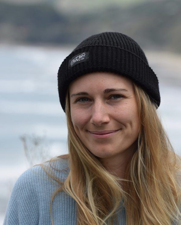 One Wave Beanie - Harbour Beach Midnight Black, Fischerman Beanie aus 50% recycelten Polyester.