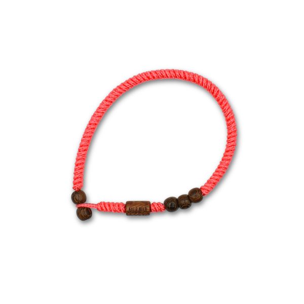 One Wave Armband Rope - Jellyfish Coral. Handgeknotetes Armband mit Holzperlen in knalligen Farben. Jedes Armband ist ein Unikat.