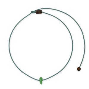 One Wave Halskette Sea Glass Green. Handgefertigte Halskette mit natürlichen Strandglas