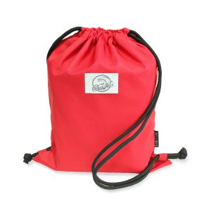 One Wave Rucksack - Beach Bag Red, recycelter Rucksack aus Polyester. Sport- Rucksack mit großer Zip- Seitentasche.
