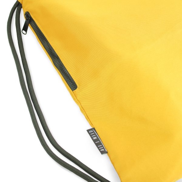 One Wave Rucksack - Beach Bag Mustard, recycelter Rucksack aus Polyester. Sport- Rucksack mit großer Zip- Seitentasche.